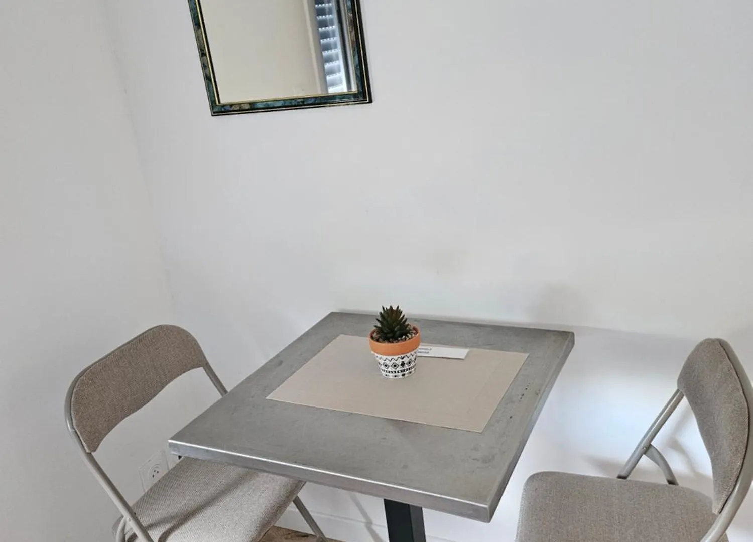 Magnifique Chambre Triple3 Beauvais Apartment